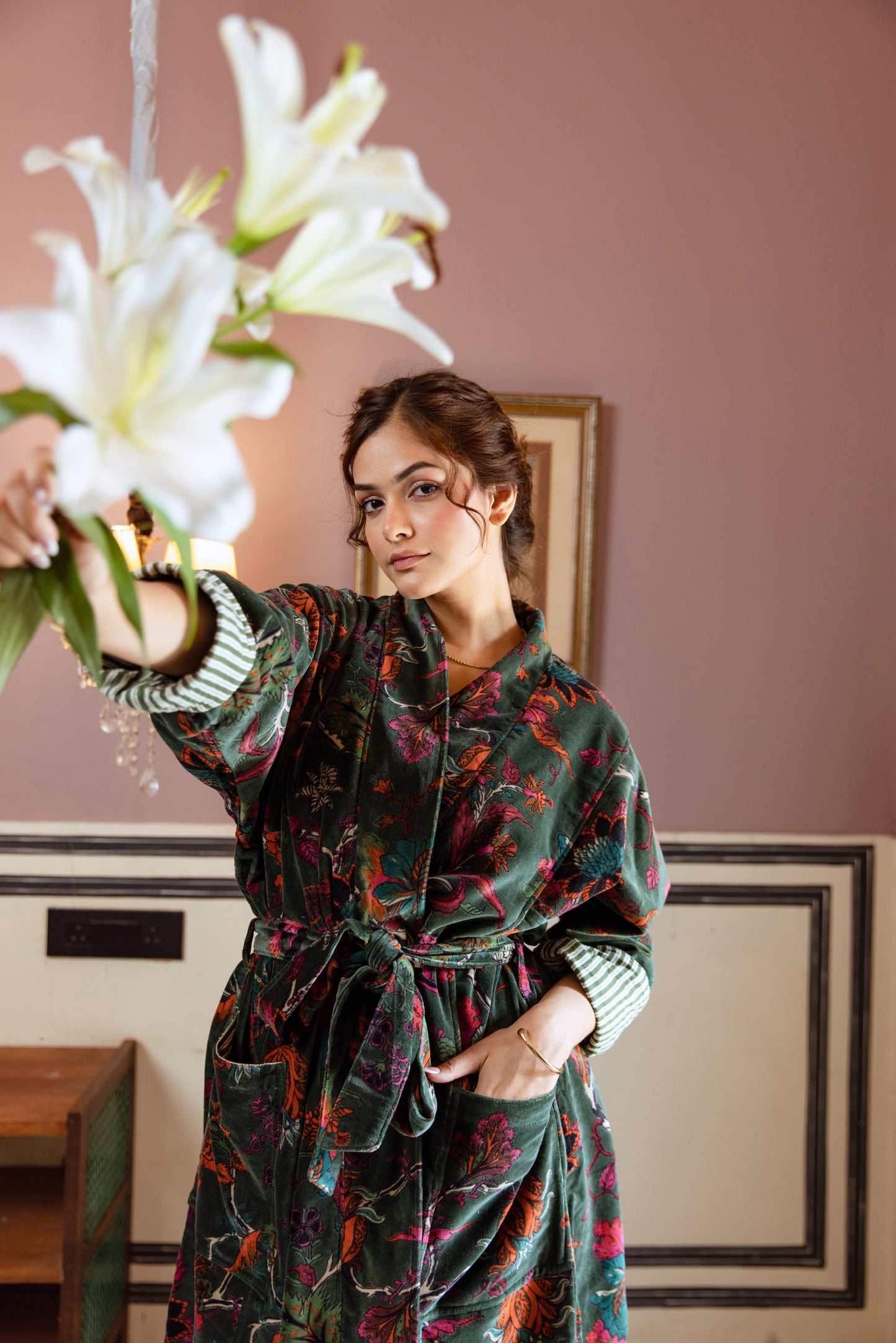 FOREST GREEN FLORAL VINE VELVET ROBE