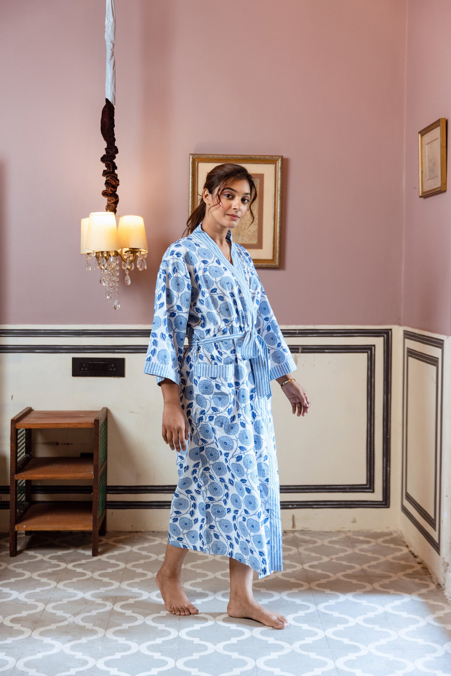 WHITE & BLUE FLORAL COTTON ROBE