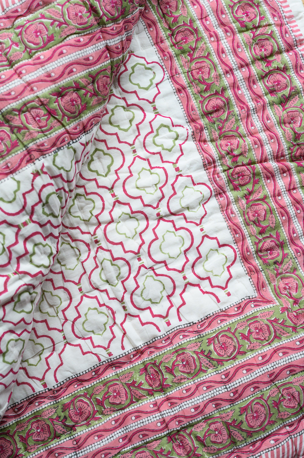 FLORAL BOOTI BLOCK PRINT PIQUE QUILT - PINK & GREEN