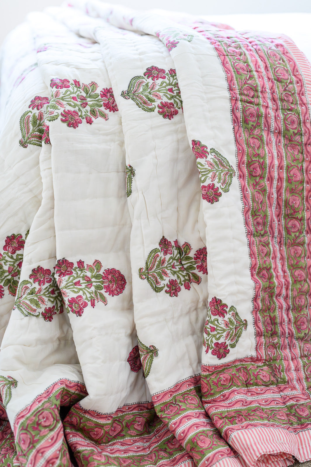 FLORAL BOOTI BLOCK PRINT PIQUE QUILT - PINK & GREEN