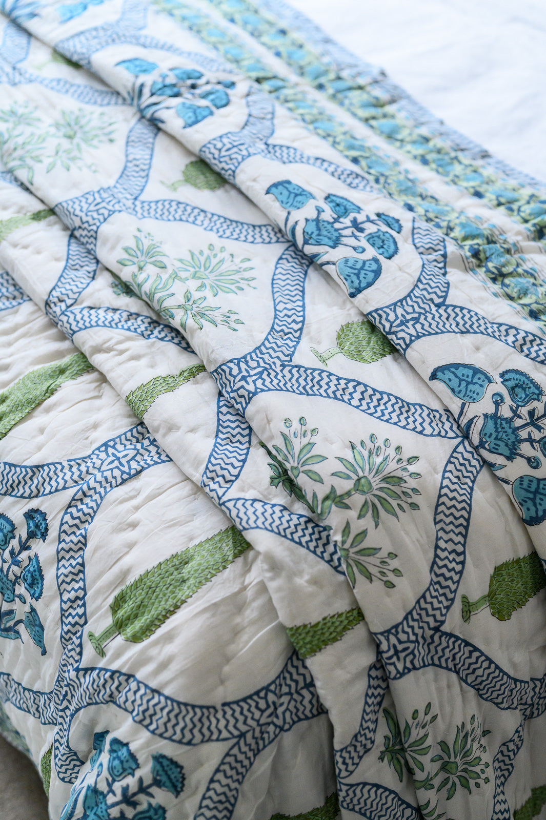 FLORAL BOOTI BLOCK PRINT PIQUE QUILT - FOREST PINE